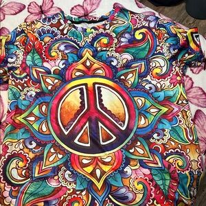 Colorful Peace Sign Graphic T-Shirt